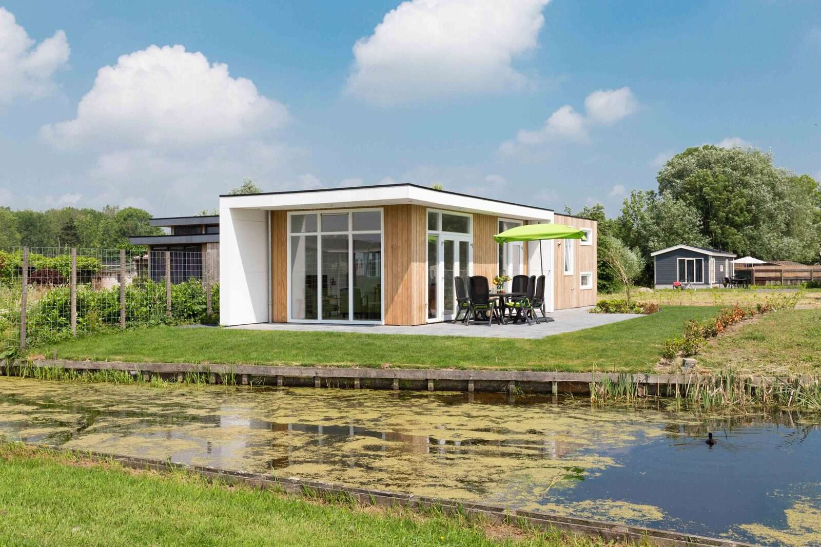 cover Parc de IJsselhoeve Deluxe 6 personen 1