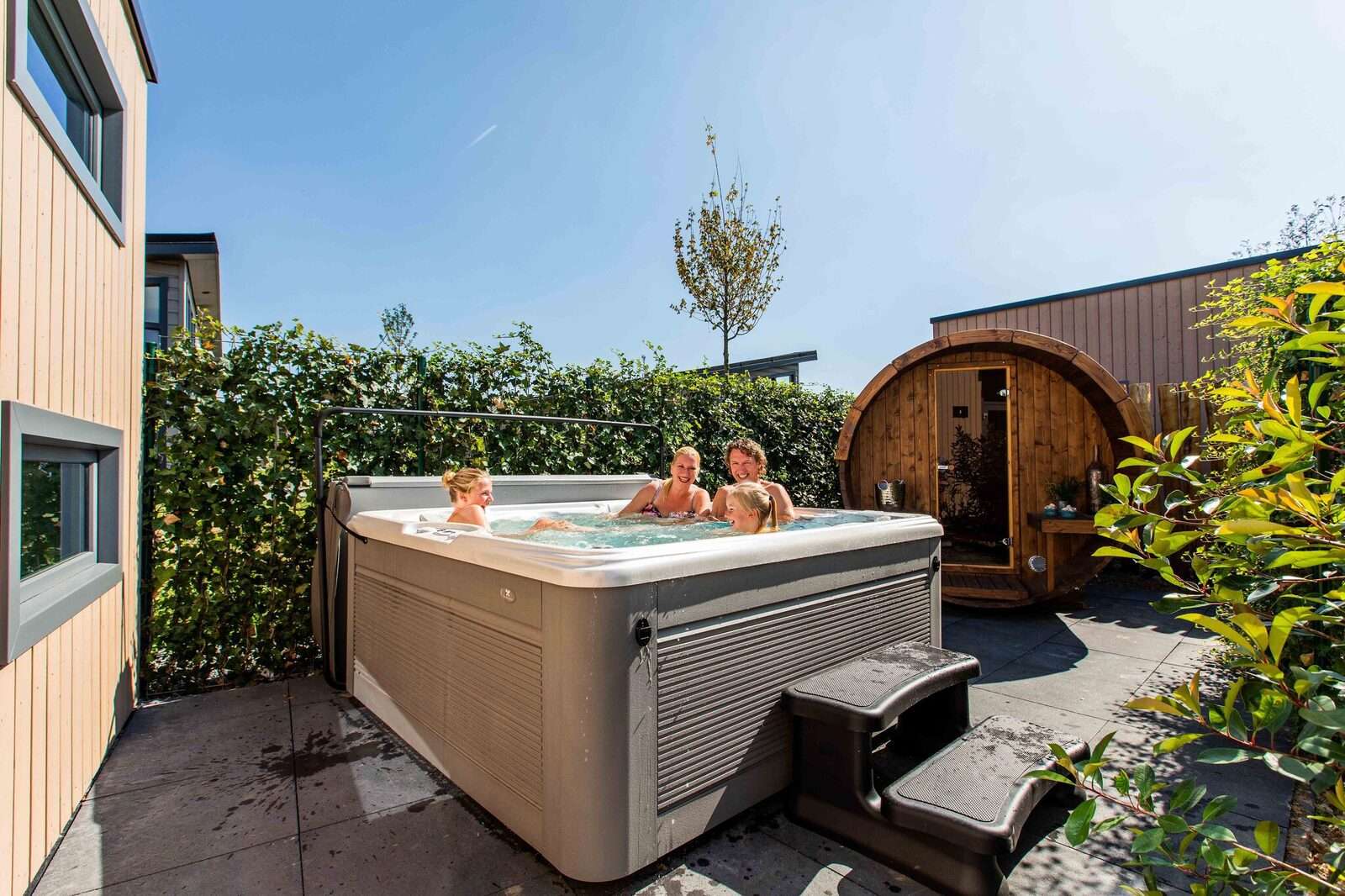 cover Residence Valkenburg Deluxe 6 personen Wellness Woningtype C 2