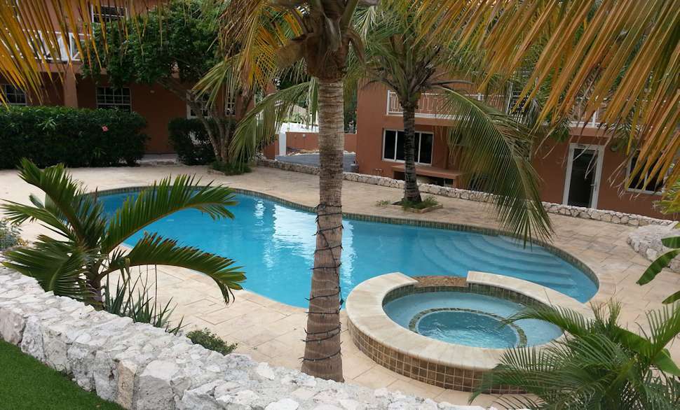 Curinjo Resort zwembad